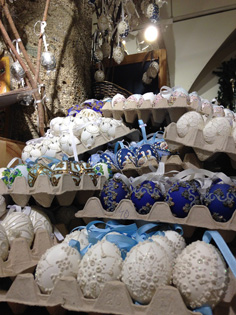 $B%$!<%9%?!<%(%C%0(B