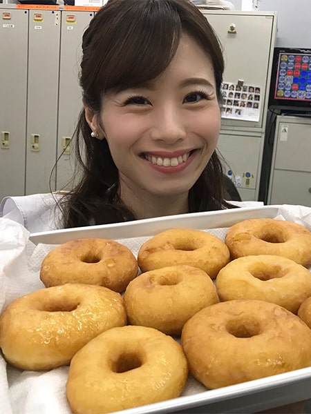 前歯虫歯４本の河野とその原因をとらえた一枚