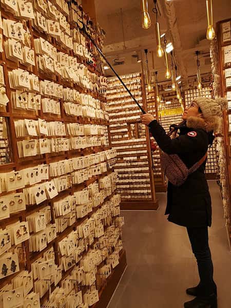 アクセサリーショップの河野