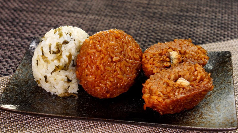 ■焼きおにぎり（福岡県岡垣町）