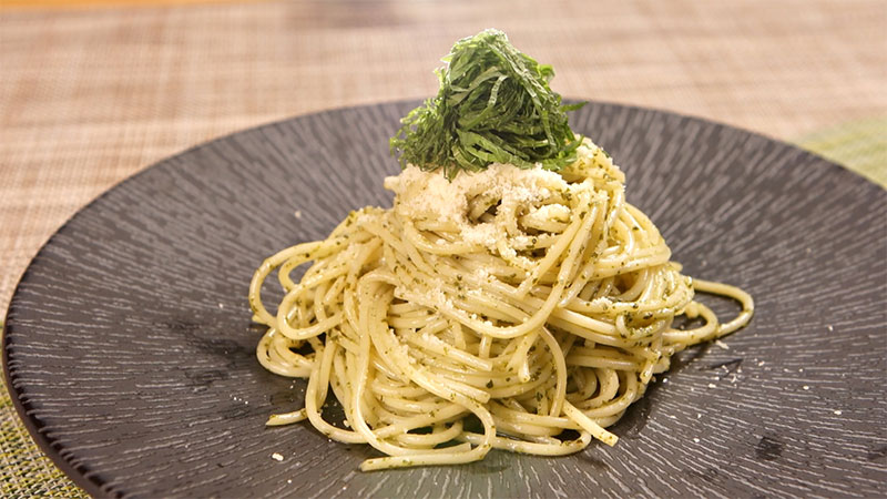 ②ジェノベーゼ風大葉ソース