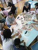 スーパーのチラシを使って、買い物の時に必要な言葉を勉強