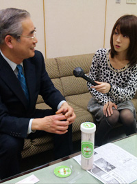 海老沢会長に新崎キャスターがインタビュー