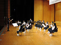 鹿浜中学校