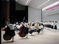 成瀬中学校