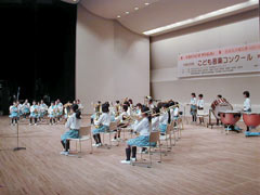 新曽小学校