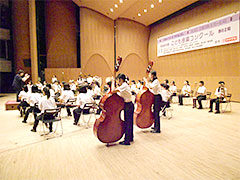 岩名中学校