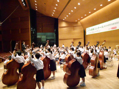 谷津小学校