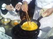 これぞ朝市名物オムレツ