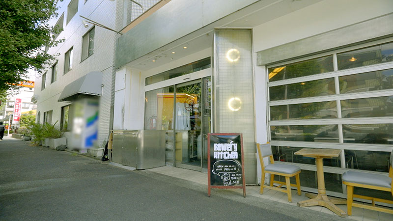 東京・駒沢 「業界人が集う老舗カフェのステーキ」