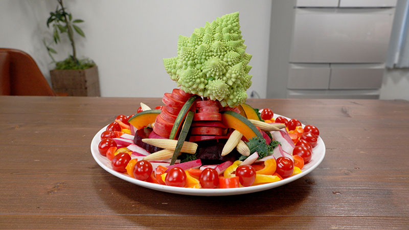 「世界的美術家が生み出す！アートな豚汁」