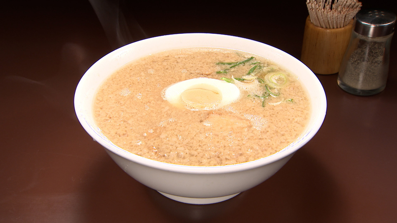 【昔懐かしの背脂ちゃっちゃ系を味わえるラーメン屋さん！】