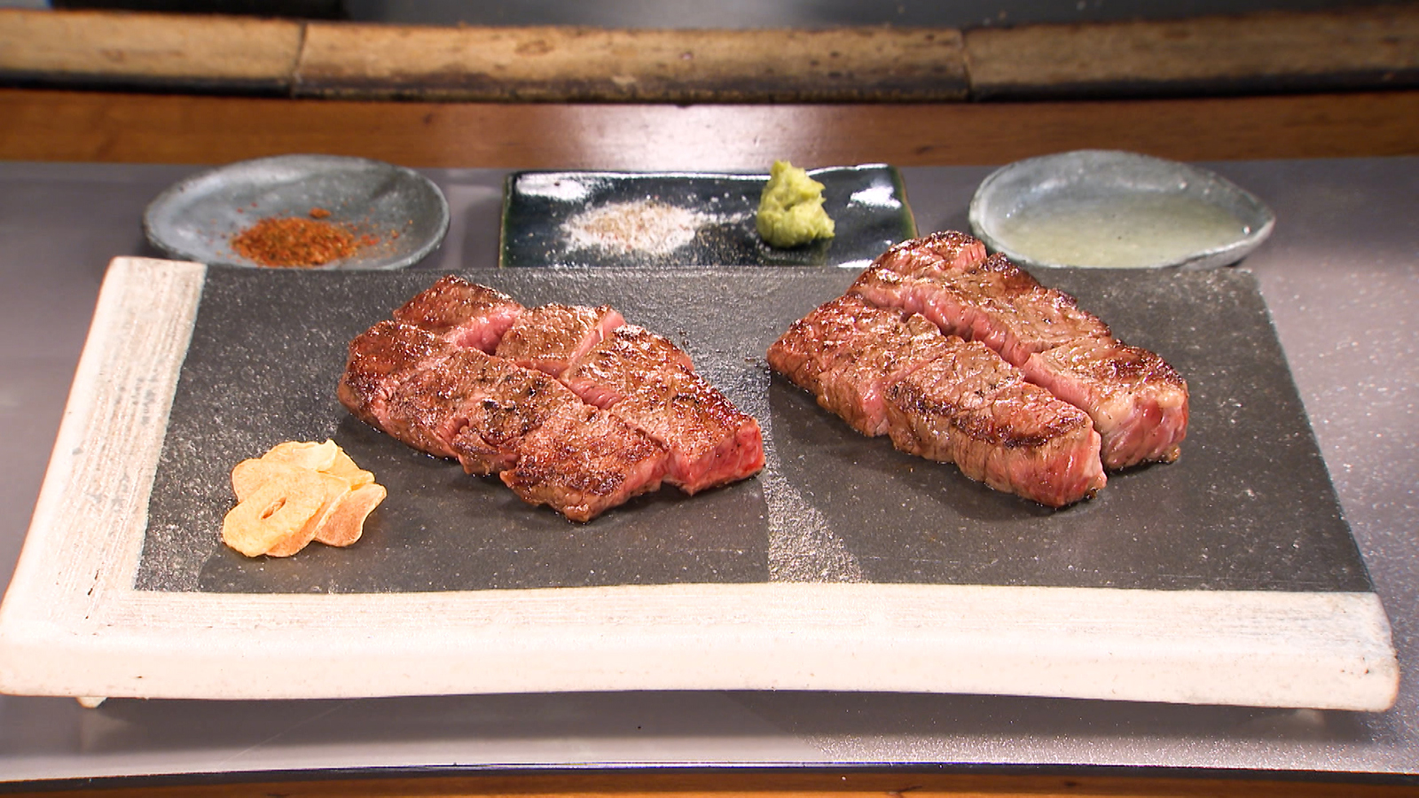 【凄腕シェフの腕を振るった料理をいただける鉄板焼き専門店】