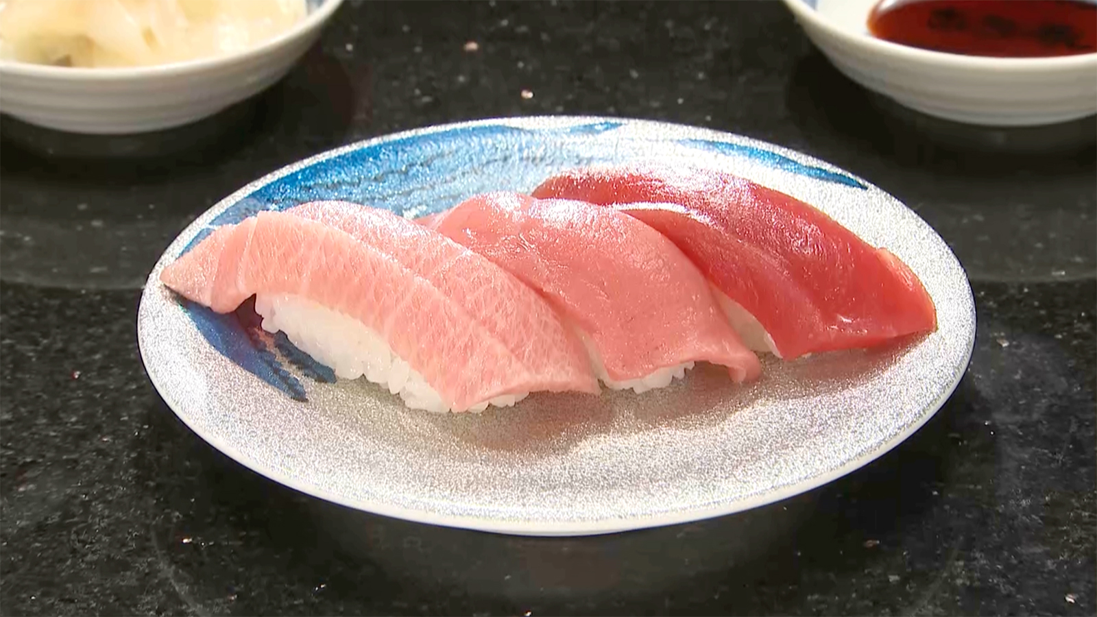 【富山湾の新鮮な海の幸が味わえる連日大盛況の回転寿司店！】