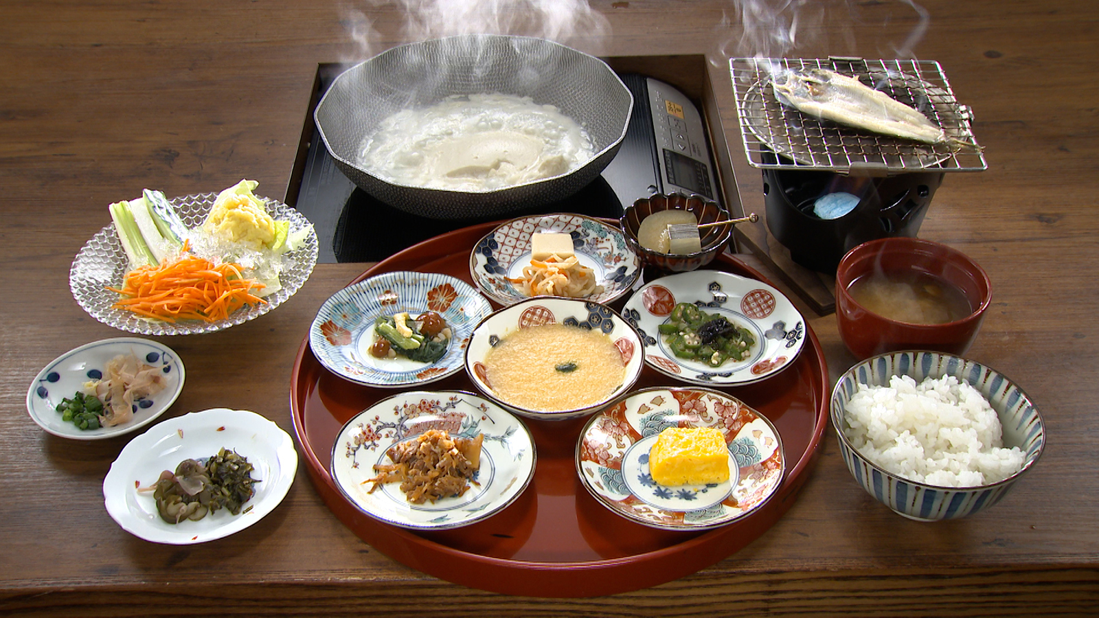 文化人が愛した自然豊かな温泉宿！「蓼科 親湯温泉」