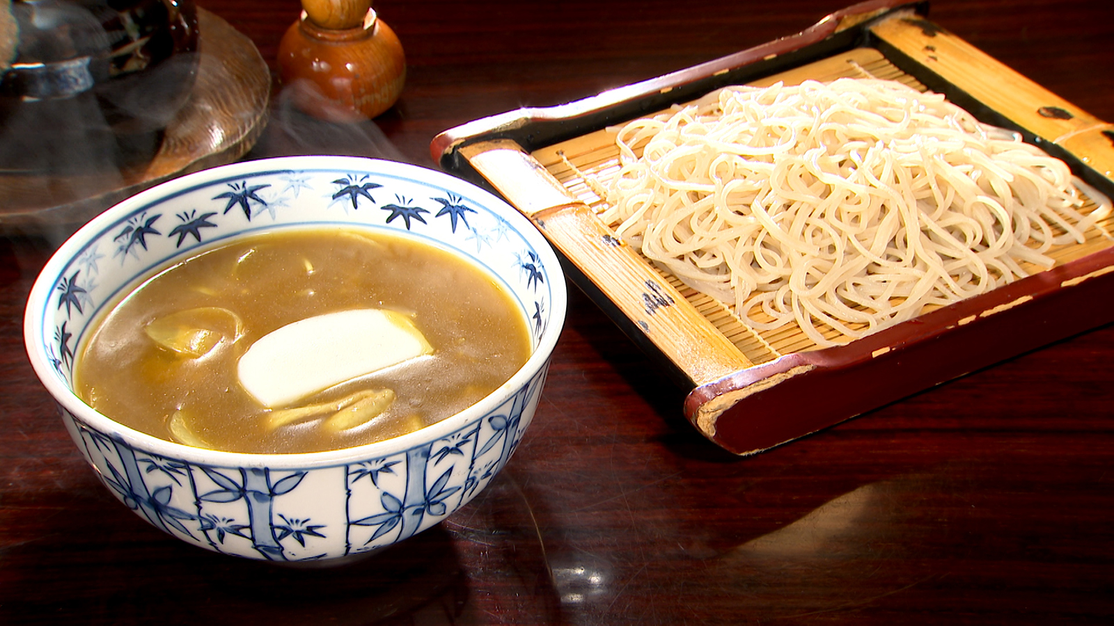 ビジネスマンの胃袋を支える昔ながらのお蕎麦屋さん「そば七」