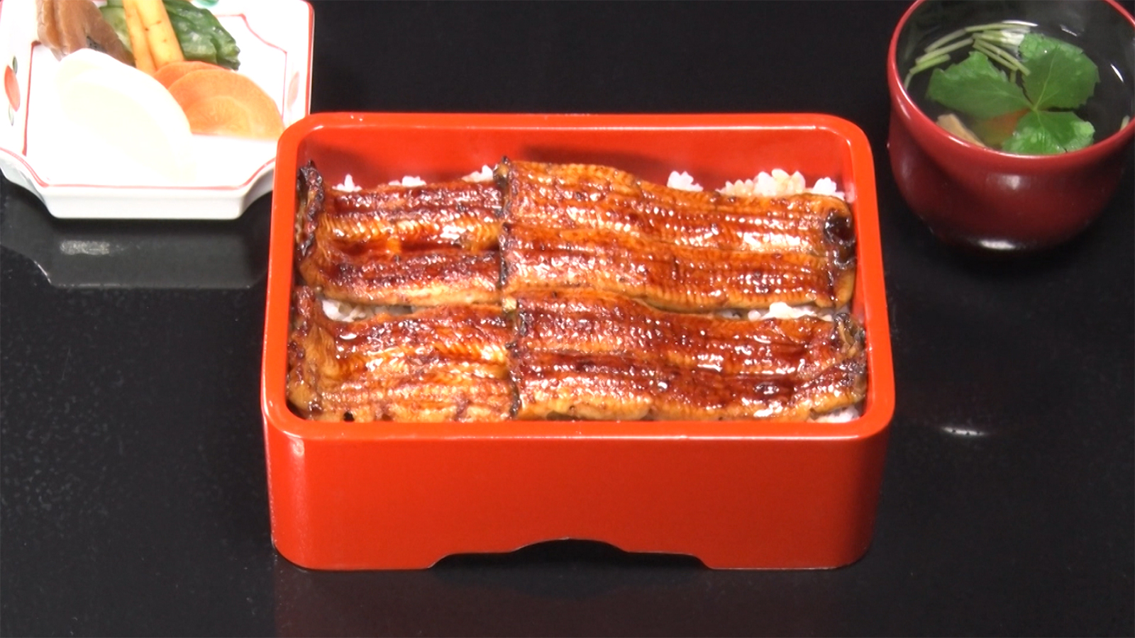 ①成田山新勝寺の初詣で是非とも味わいたい「駿河屋」