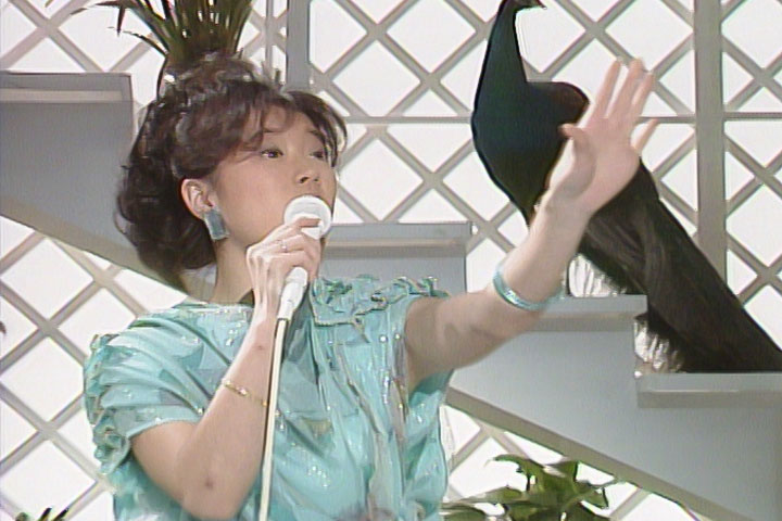 写真 2週連続第1位「サザン・ウインド」中森明菜さん