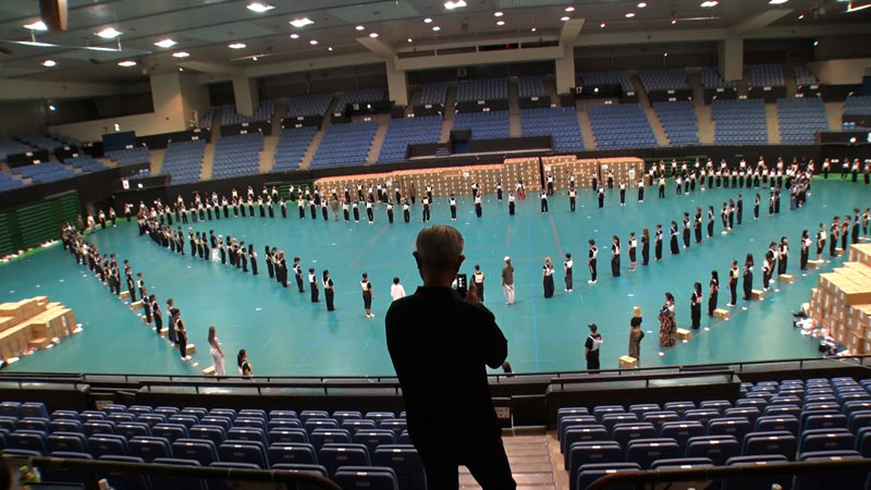 奇才が仕掛ける異色演出&発想力の秘密に迫る