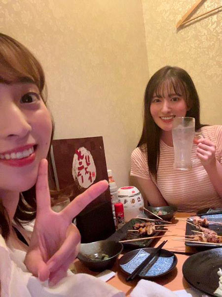 新名キャスターと