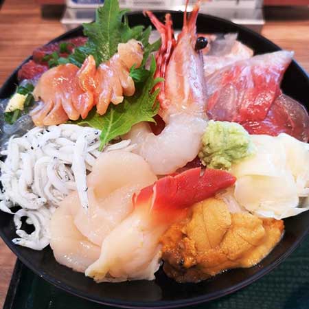 海鮮丼