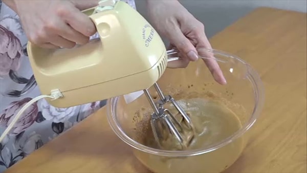 ハンドミキサー