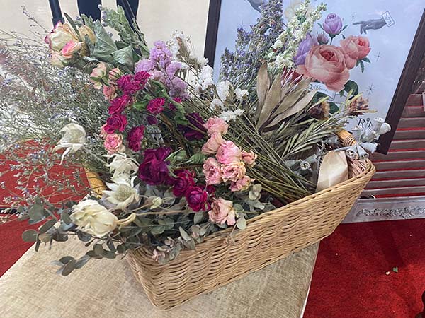 かご一杯の花