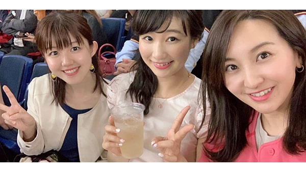 キャスター３人