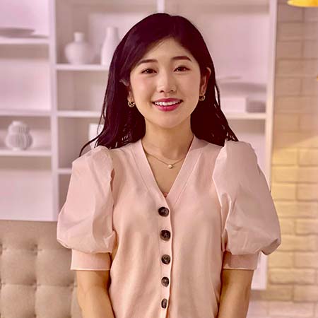 ピンクのトップス