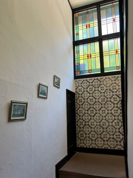 ステンドグラス窓
