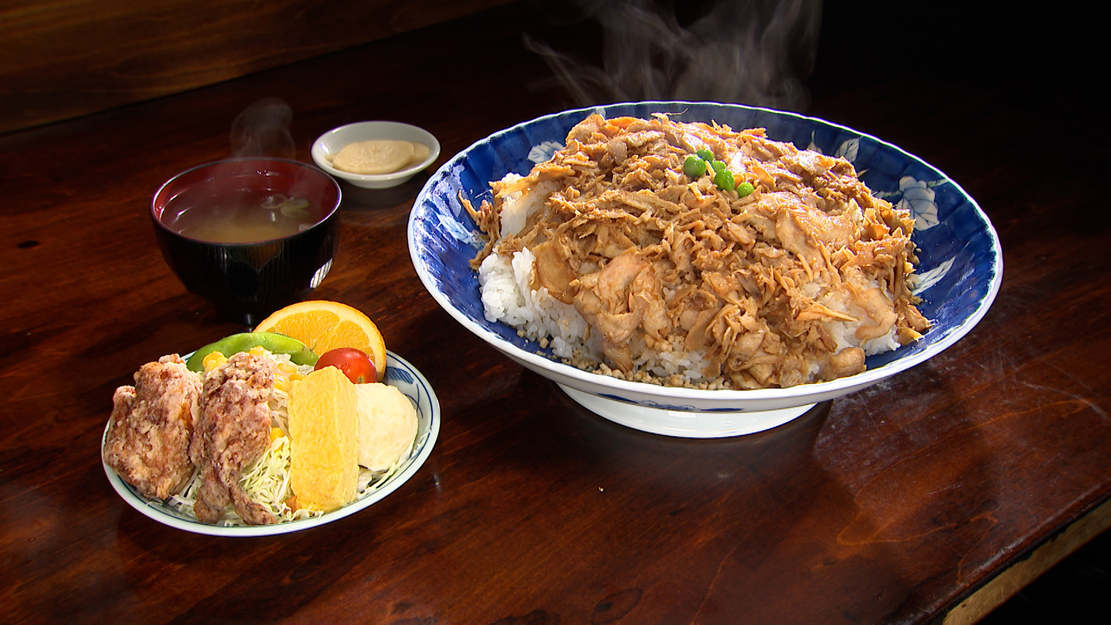 バナナマンのせっかくグルメ 非売品 番組特製どんぶり（香蘭社 有田焼丼） X-এ 香蘭社【公式】: 