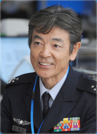 空飛ぶ広報室_鷺坂正司（柴田恭兵）_公式HP引用画像