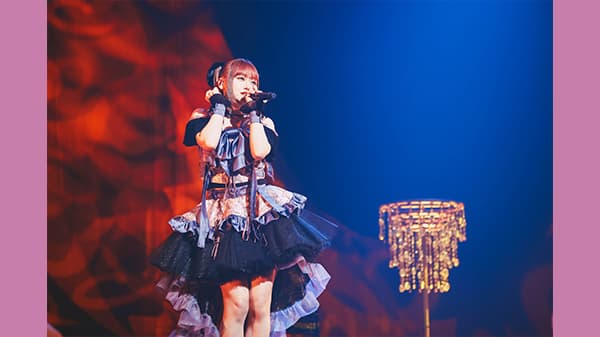 Tachibana Hina 1st concert 「LIVE IN HOLIC」 舞台裏映像付き特別版