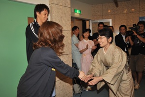 TBSテレビ放送50周年 橋田壽賀子作 涙そうそう～この愛に生きて～〈2枚組〉 41WE55YJWEL._AC_SY200_QL15_.jpg